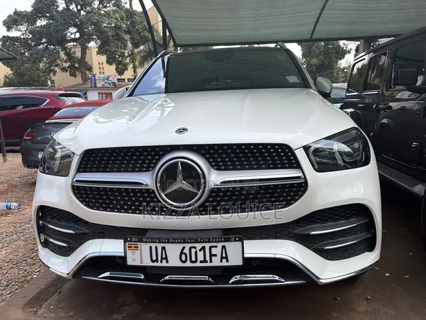 Mercedes-Benz GLE-Class 2022 White - 1