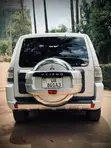 Mitsubishi Pajero 2011 White - 2