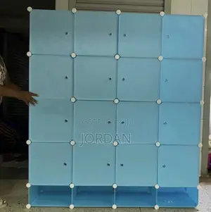 4-Column Plastic Clothes Organizer