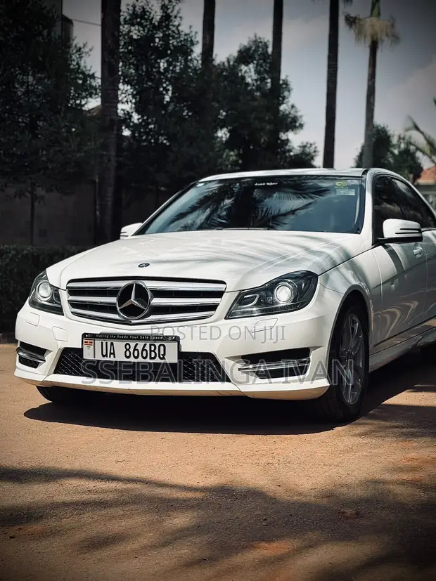Mercedes-Benz C180 2012 White - 1