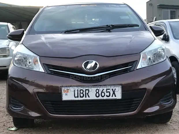 Toyota Vitz 2011 Brown - 1