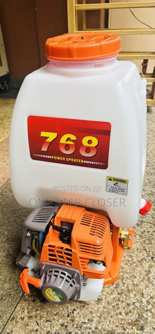 Garden Knapsack Sprayer Machine - 1