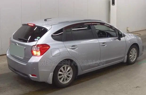 Subaru Impreza 2.0i Limited 5-dr 2013 Silver - 1