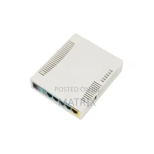 MikroTik RB951Ui-2HnD Wireless Router - 1