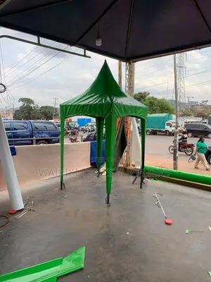 AMP Business Tent - Green