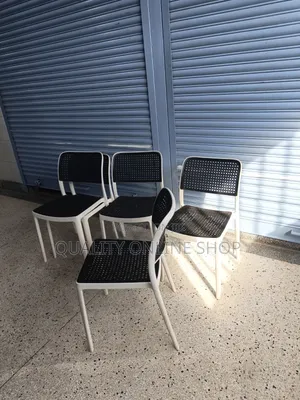 Quality Online Rated Plastic Dining Chairs (Brand New)