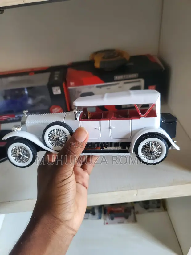Vintage Classic Touring Car Model - 1
