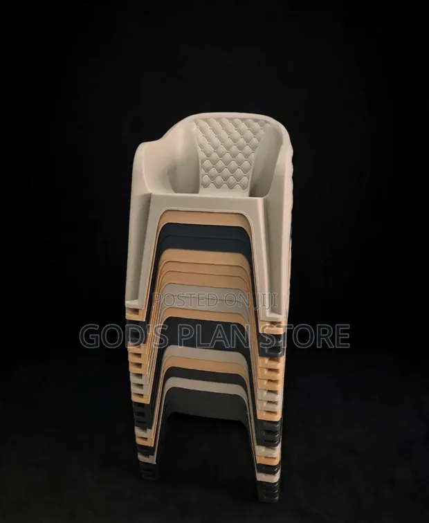 1pc Diamond Patterned Plastic Chairs - 1