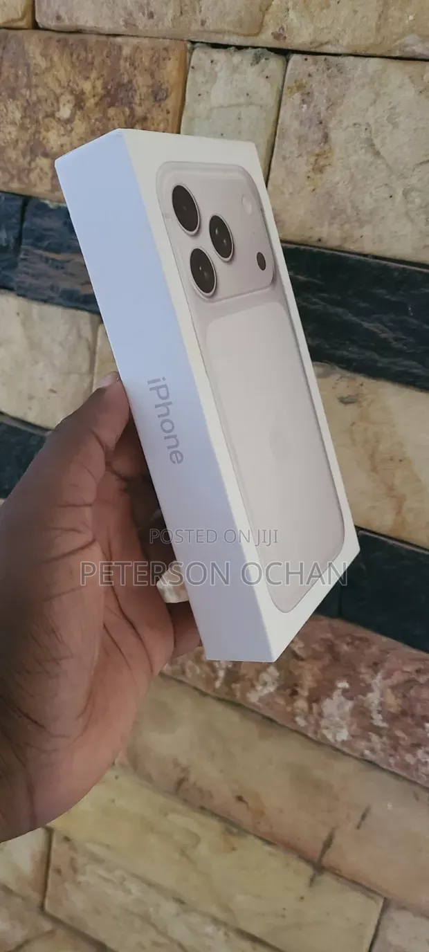 New Apple iPhone 17 Pro Max 512GB Green - 1