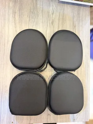 Universal Hard Shell Carrying Case for Headphones/Headsets