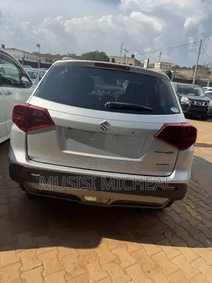 Suzuki Escudo 2019 Silver