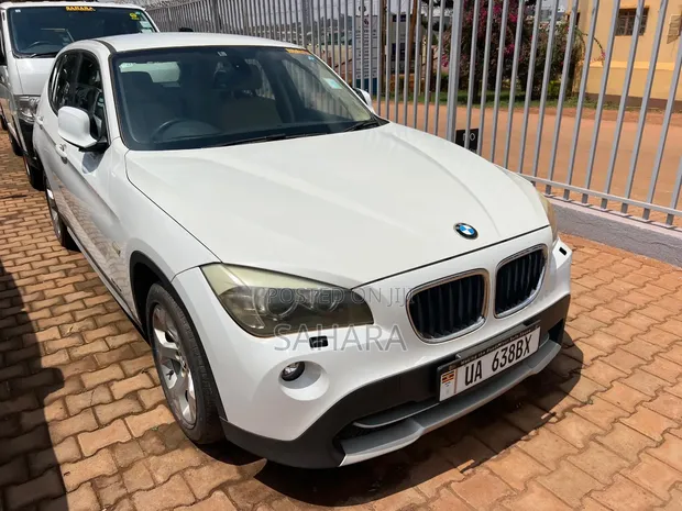 BMW X1 2010 White - 1
