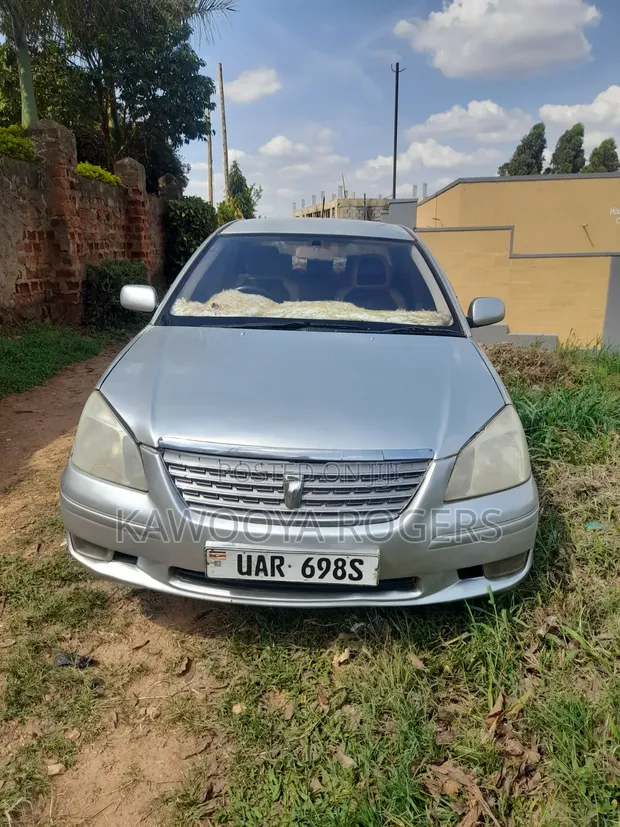 Toyota Premio 2004 Silver - 1