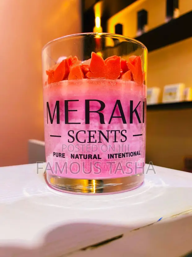 Strawberry Scented Candle - 200gm - 1