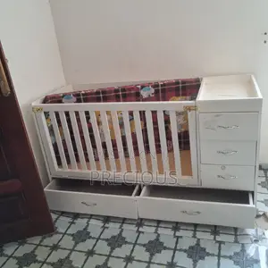 Baby Crib with Mattress