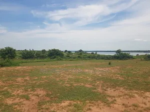 10 Acres Riverbank Land for Sale in Pakwach