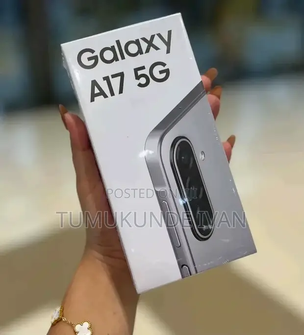 New Samsung Galaxy A17 5G 256GB Silver - 1
