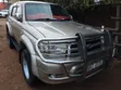 Toyota Hilux Surf 2000 Gold - 1