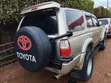 Toyota Hilux Surf 2000 Gold - 3