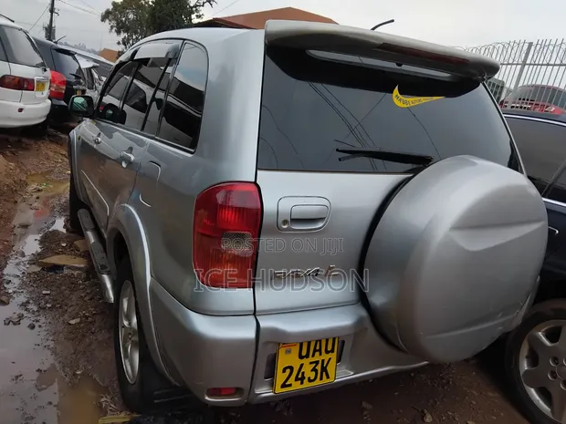 Toyota RAV4 2004 Blue - 1