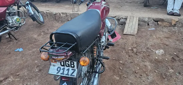 Bajaj Boxer 2024 Red - 1