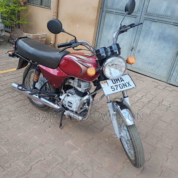 Bajaj Boxer 2022 Red - 1