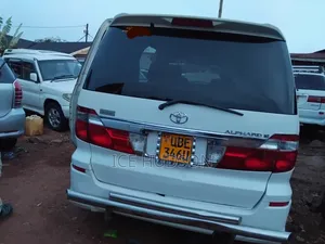 Toyota Alphard 2005 Off White
