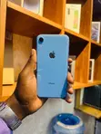 Apple iPhone XR 128GB Blue - 2