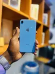 Apple iPhone XR 128GB Blue - 3