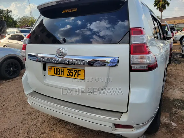 Toyota Land Cruiser Prado 2.8 D-4D 2015 White - 1