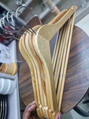 Wooden Hangers (6 PCS)