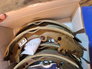 Toyota Hilux Revo Rear Brake Shoes (Brand New)