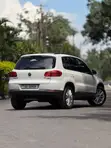 Volkswagen Tiguan 2014 Silver - 3