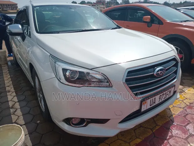Subaru Legacy 2016 White - 1