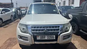 Mitsubishi Pajero 2010 White
