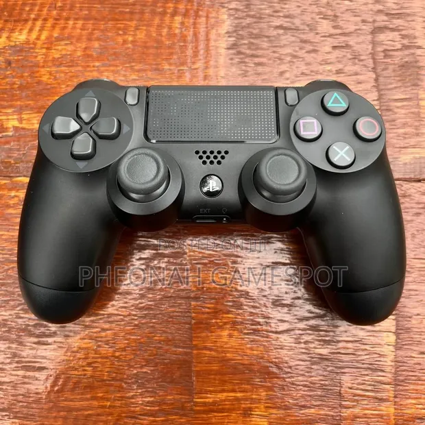 Genuine PS4 Controller (Used) - 1
