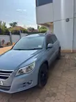 Volkswagen Tiguan SE 2010 Gray - 2