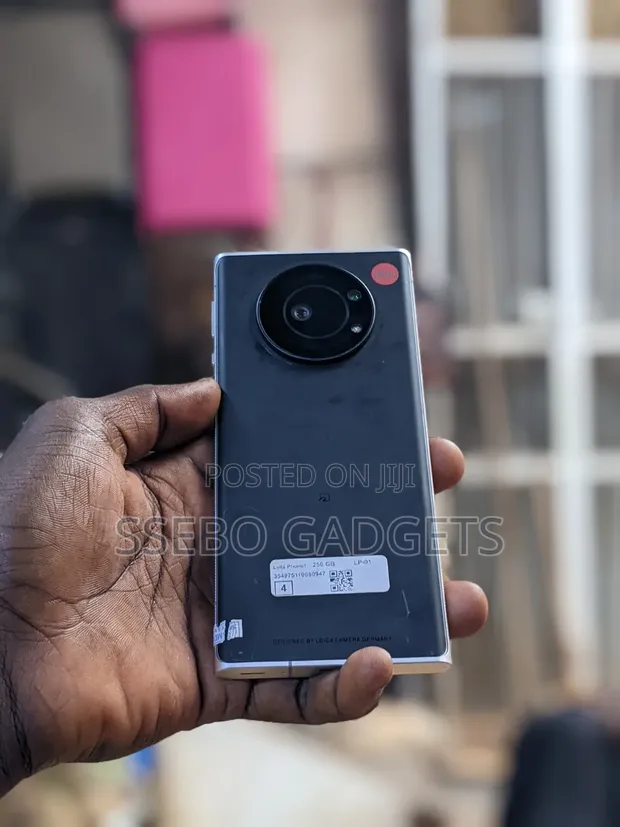 Leica Leitz Phone 1 256GB Black - 1