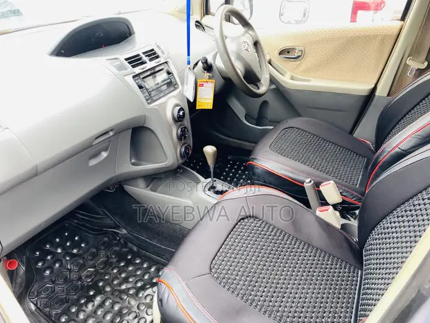 Toyota Vitz 2008 - 1