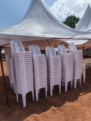 Camarades Outdoor Plastic Chairs