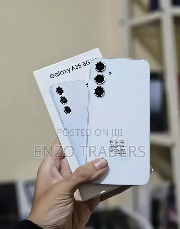 New Samsung Galaxy A35 256GB White - 1