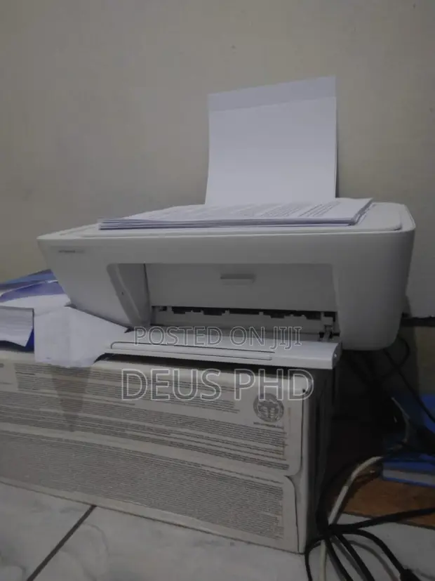 HP Deskjet 305 Printer - 1