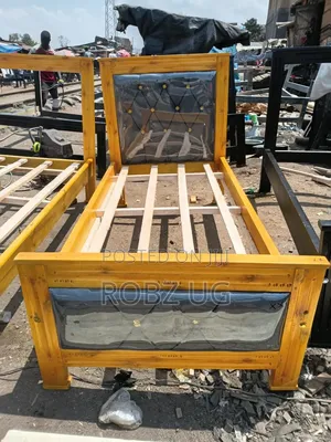 3x6 Leather Bed