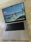 Apple MacBook Pro 16" M1 Max, 16GB RAM, 512GB SSD - 2
