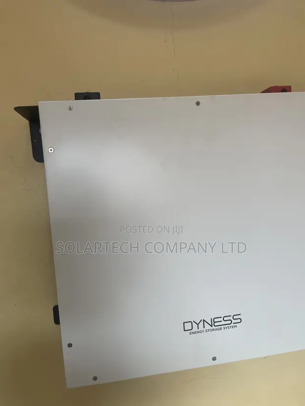 Dyness 51.2V 5.12kWh Lithium Battery - Wall/Rack Mount - 1