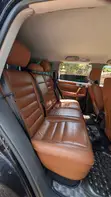 Volkswagen Touareg 2011 Black - 2