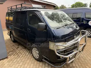 Toyota HiAce Commuter 2007 Blue