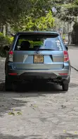 Subaru Forester 2010 Silver - 3
