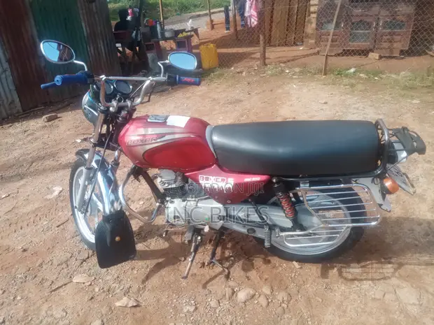 Bajaj Boxer 2017 Red - 1