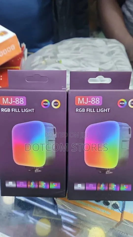 MJ-88 RGB Fill Light - 1